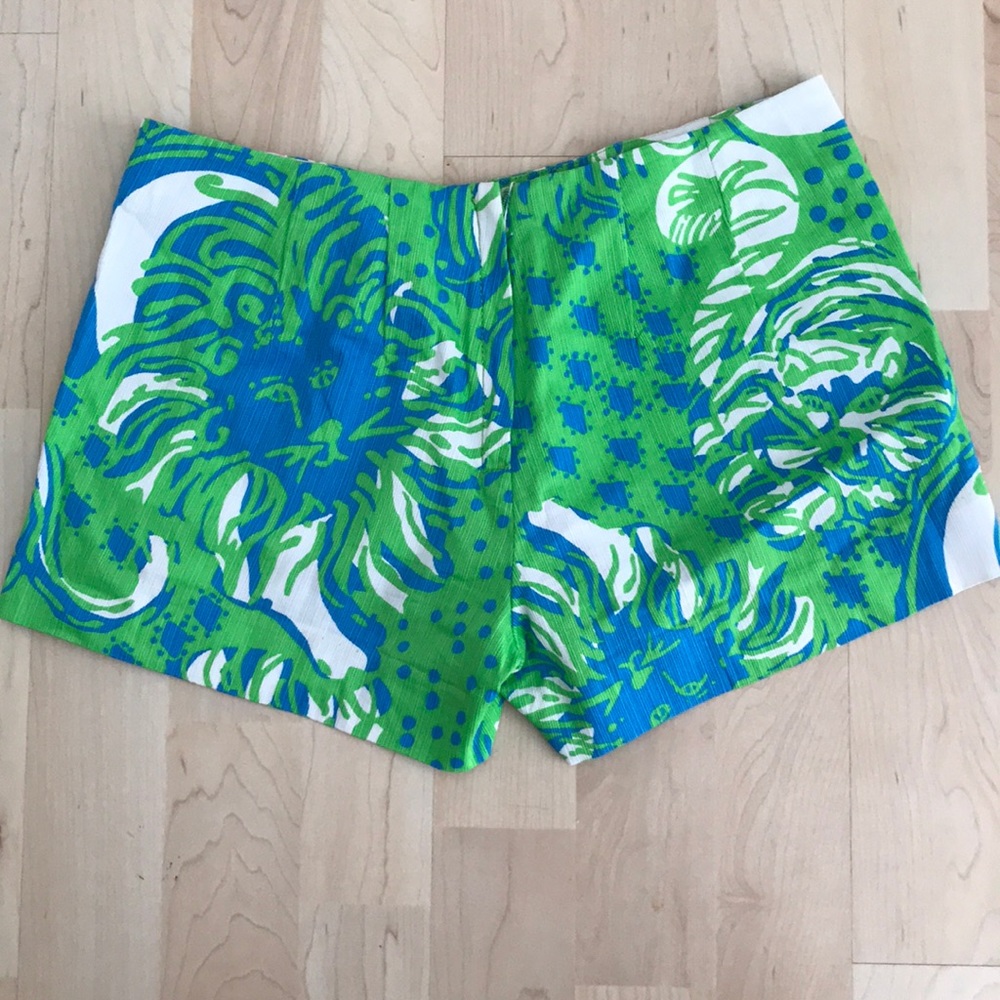 Lilly Pulitzer Shorts - Picture 2 of 3
